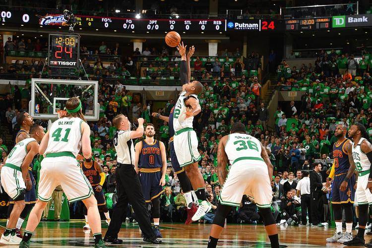 关于关键战芝加哥公牛篮板制胜——全明星赛节点到来，球迷炸锅，细节决定成败的信息