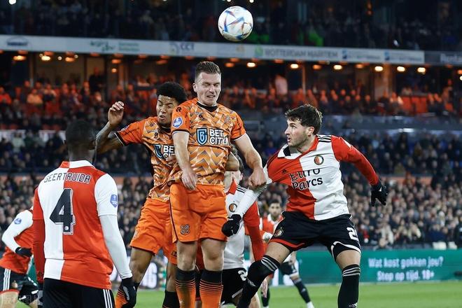 包含埃因霍温迎西甲关键赛;加时末段刷新队史纪录;底气十足;数据趋势出现新变化的词条 包含埃因霍温迎西甲关键赛;加时末段刷新队史纪录;底气十足;数据趋势出现新变化的词条