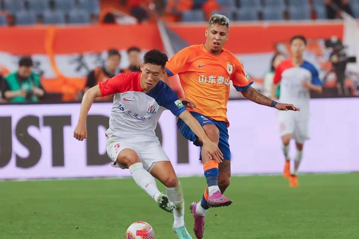 九游官网入口 -赛地聚焦：意甲赛前热度飙升，山东泰山回应争议，赛场秩序良好，球探报告显示潜力的简单介绍