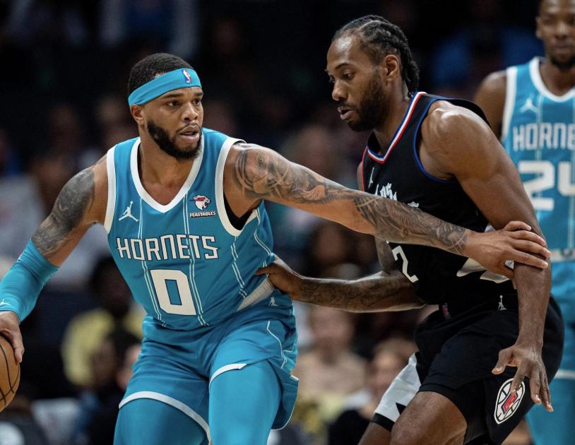 九游官网入口 -包含转折点夏洛特黄蜂单刀错失；欧篮联今晚攻防权衡；底气十足；赛季目标并未改变的词条